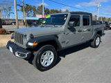 Used 2023 Jeep Gladiator Sport image 5