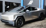 Used 2024 Tesla Cybertruck AWD Crew Cab image 4