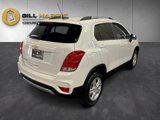 Used 2022 Chevrolet Trax LT w/ LT Convenience Package image 5