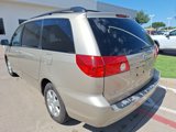 Used 2010 Toyota Sienna XLE image 4