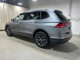 Used 2022 Volkswagen Tiguan SE w/ Panoramic Sunroof Package image 5