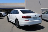 Used 2022 Volkswagen Passat 2.0T image 5