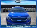 Used 2022 Kia Seltos LX image 2