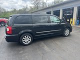 Used 2013 Chrysler Town & Country Touring image 2
