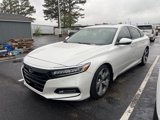 Used 2018 Honda Accord Touring image 2
