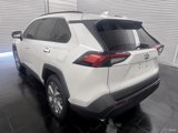 Used 2021 Toyota RAV4 XLE Premium image 4