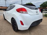 Used 2017 Hyundai Veloster image 3