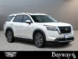 Used 2022 Nissan Pathfinder Platinum image 3