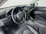 Used 2022 Toyota Camry SE image 4