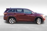 Used 2015 Toyota Highlander Limited Platinum image 3
