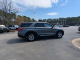 Used 2022 Ford Explorer XLT w/ Equipment Group 202A image 4