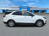 Used 2022 Chevrolet Equinox LS image 3