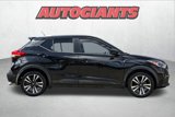 Used 2019 Nissan Kicks SV image 3