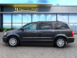 Used 2016 Chrysler Town & Country Touring w/ Driver Convenience Group image 4