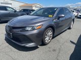 Used 2020 Toyota Camry LE image 3