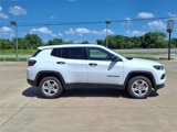 New 2023 Jeep Compass Sport image 4