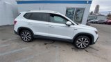 Used 2022 Volkswagen Taos SE image 2