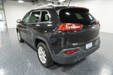 Used 2014 Jeep Cherokee Latitude w/ Cold Weather Group image 2