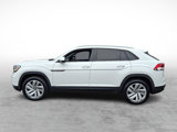 Used 2021 Volkswagen Atlas Cross Sport SE w/ Panoramic Sunroof Package image 2