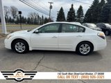 Used 2010 Nissan Altima 2.5 S w/ Premium Audio Pkg image 2
