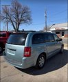 Used 2010 Chrysler Town & Country Touring image 4