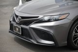 Used 2022 Toyota Camry SE image 3