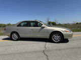 Used 2001 Toyota Camry LE w/ Collector Edition Pkg image 2