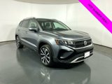 Used 2022 Volkswagen Taos SE image 3