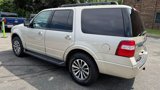 Used 2017 Ford Expedition XLT image 3