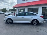 Used 2017 Hyundai Sonata Limited w/ Ultimate Package 04 image 4