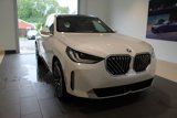 New 2025 BMW X3 xDrive30i w/ Convenience Package image 2