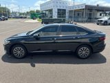 Used 2020 Volkswagen Jetta SE image 2