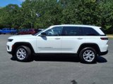 Certified 2022 Jeep Grand Cherokee Limited image 3