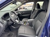 Used 2019 Nissan Rogue SV image 3