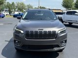 Used 2020 Jeep Cherokee Latitude Plus image 2