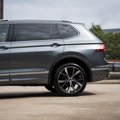 Used 2022 Volkswagen Tiguan SEL R-Line image 4