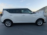 Used 2024 Kia Soul LX w/ Option Group 015 image 3