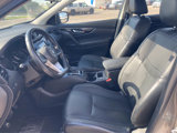 Used 2017 Nissan Rogue Sport SL image 3