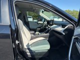 Used 2022 Toyota RAV4 XLE Premium image 5