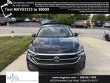 Used 2024 Volkswagen Jetta SE image 2