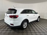 Used 2019 Kia Sorento LX image 3
