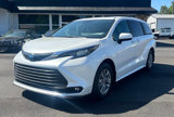 Used 2025 Toyota Sienna XLE image 2