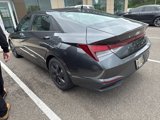 Used 2022 Hyundai Elantra SEL image 2
