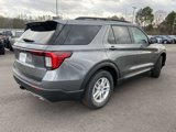 New 2025 Ford Explorer Active w/ Active Comfort Package image 3
