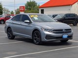Used 2023 Volkswagen Jetta SE image 4