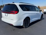 New 2025 Chrysler Pacifica Limited w/ Uconnect Theater Family Group image 3