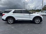 Used 2020 Ford Explorer XLT w/ Equipment Group 202A image 4