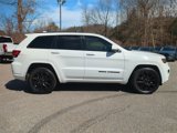 Used 2019 Jeep Grand Cherokee Altitude image 3