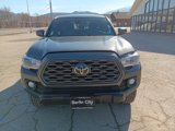 Used 2022 Toyota Tacoma TRD Off-Road w/ Technology Package image 3
