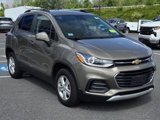 Certified 2022 Chevrolet Trax LT w/ LT Convenience Package image 2